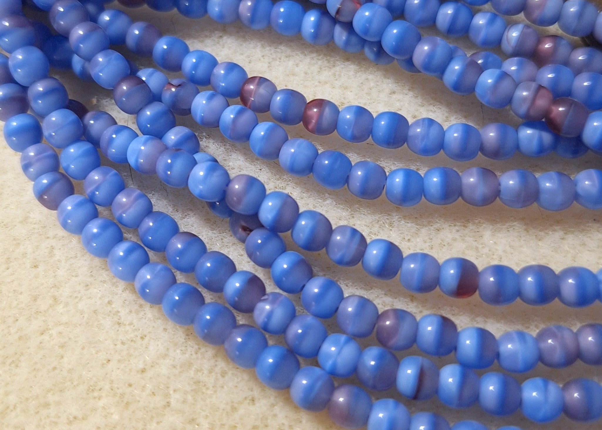 4mm Blueberry Ombre Smooth Round Druk Glass Beads 100ct