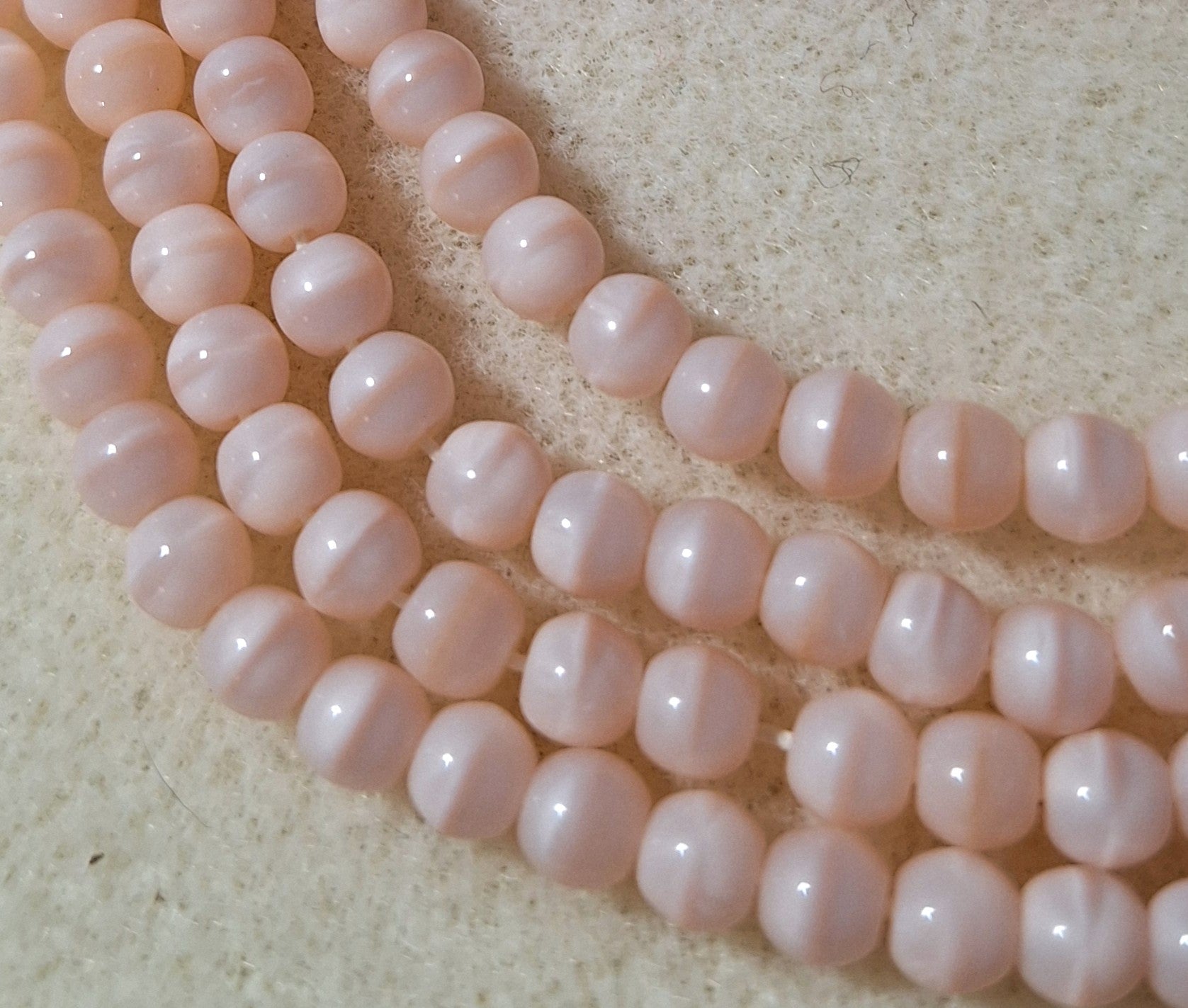 5mm Rosaline Silk Smooth Round Druk Glass Beads 50ct
