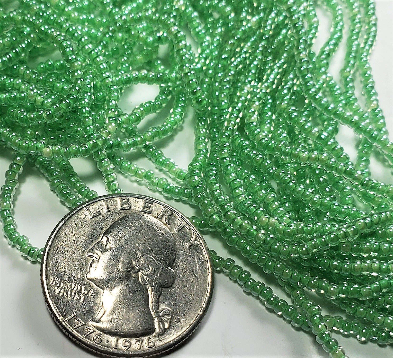 11/0 Crystal Mint-Lined Czech Seed Beads Full Hank