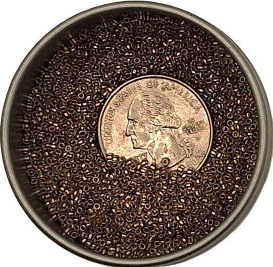 15/0 Gold-Lined Crystal Clear Round Seed Beads 10g
