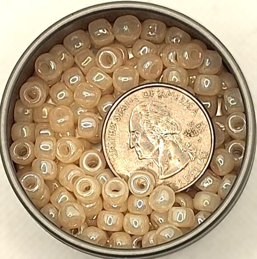 3/0 Light Ivory Ceylon Toho Round Seed Beads 25g