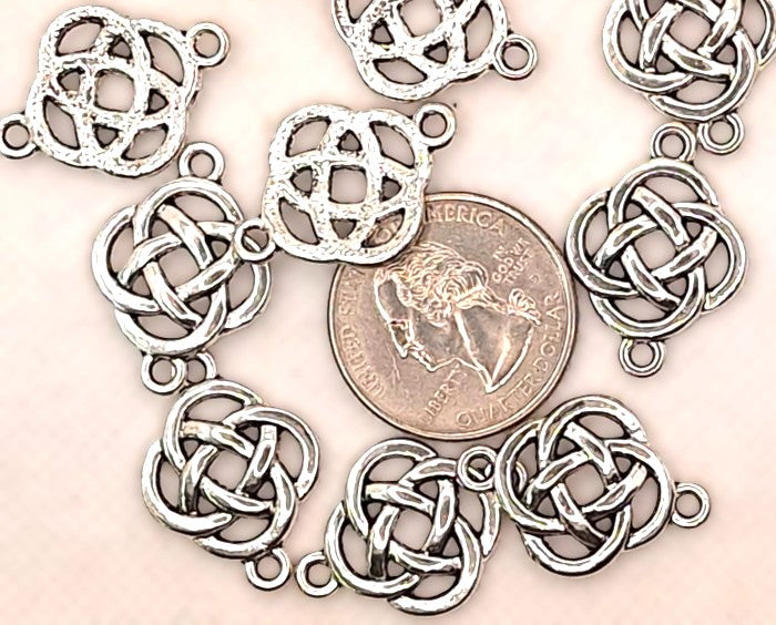 25x18mm Medium Simple Celtic Knot Round Connector Silver Zinc Alloy 10ct