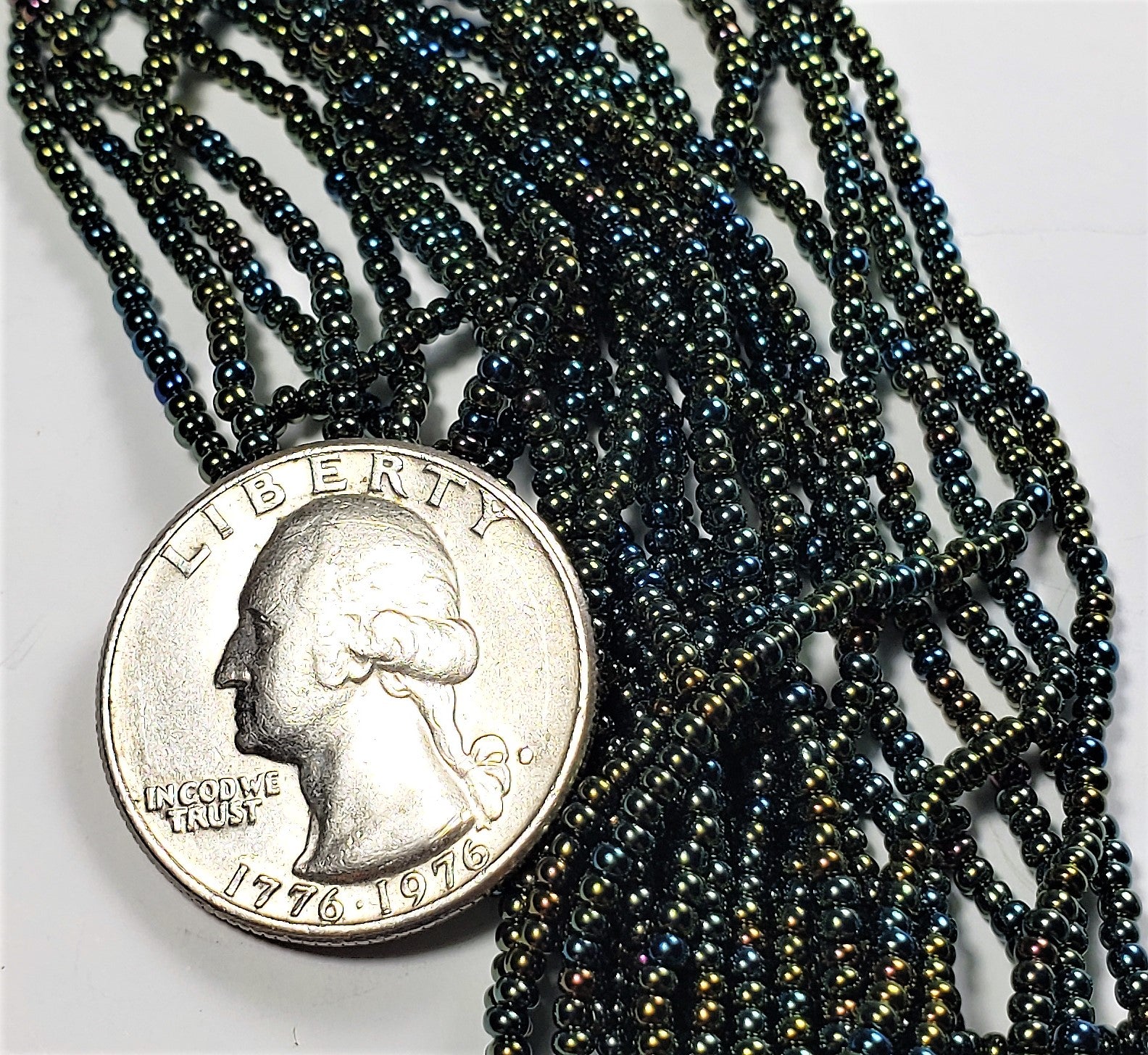 11/0 Green Iris Czech Seed Beads Full Hank