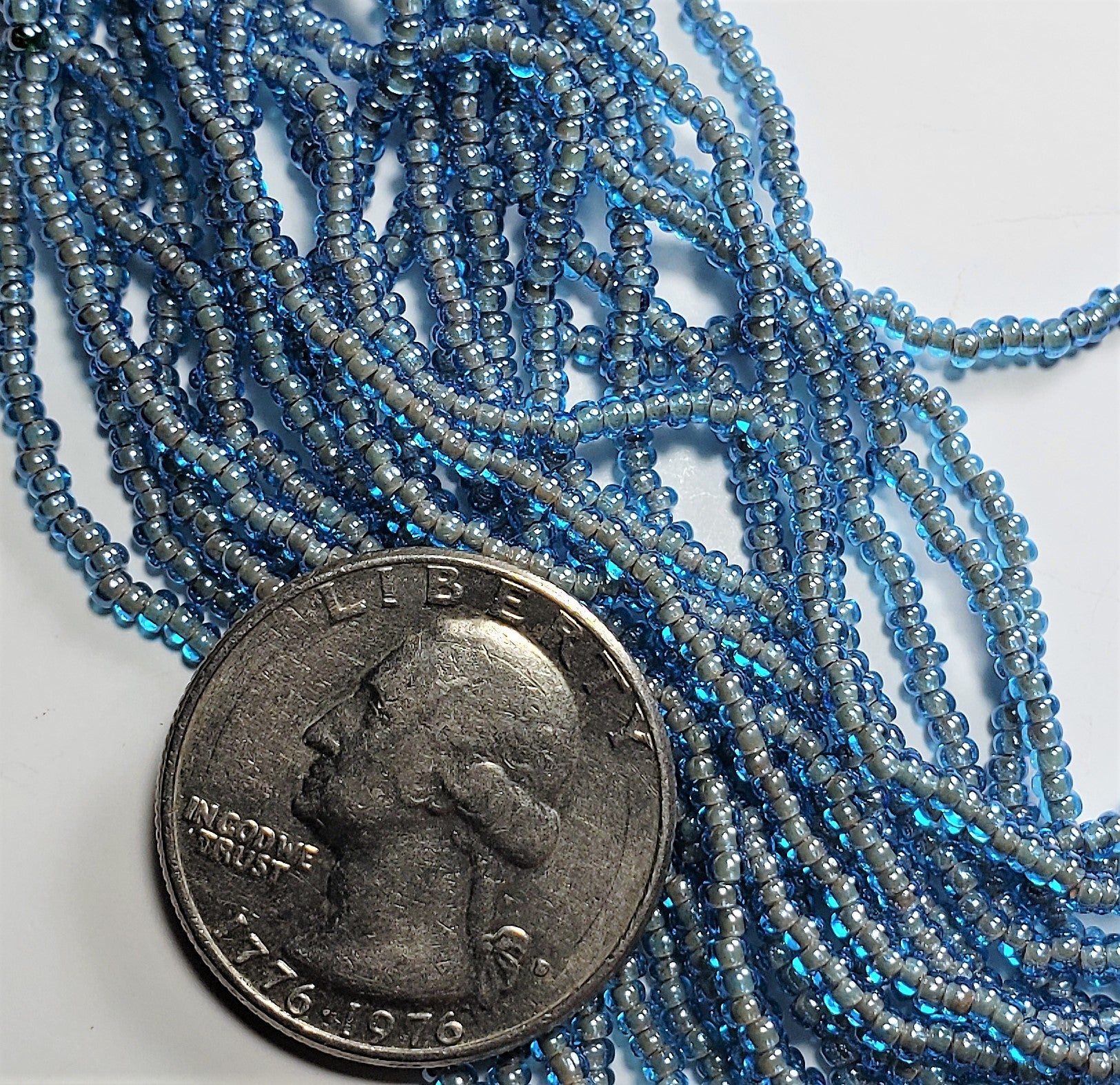 11/0 Aqua Topaz-Lined Czech Seed Beads Full Hank