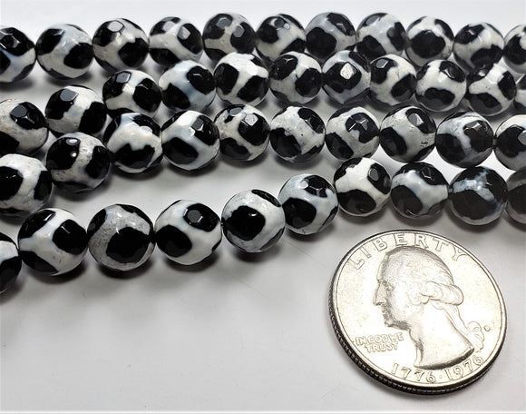 8mm Black and White Agate Football Soccer Faceted Round Gemstone Beads 8-inch Strand